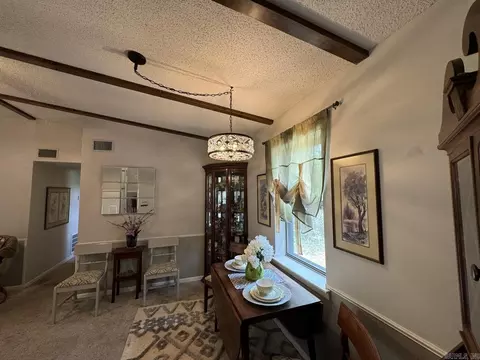 Dining - 81 Oak St, Ash Flat, AR 72513 photo 2 of 3