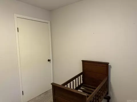 Bedroom - 81 Oak St, Ash Flat, AR 72513 photo 7 of 9