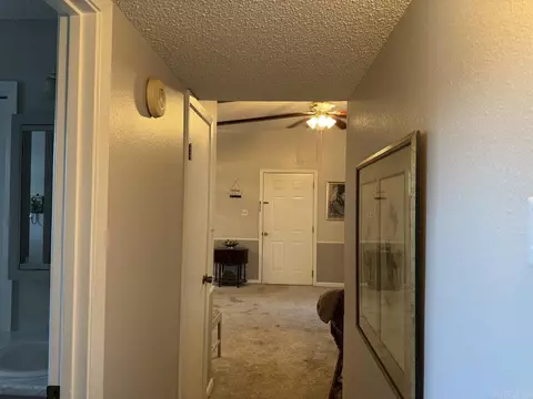 Entry Way - 81 Oak St, Ash Flat, AR 72513 photo 4 of 5