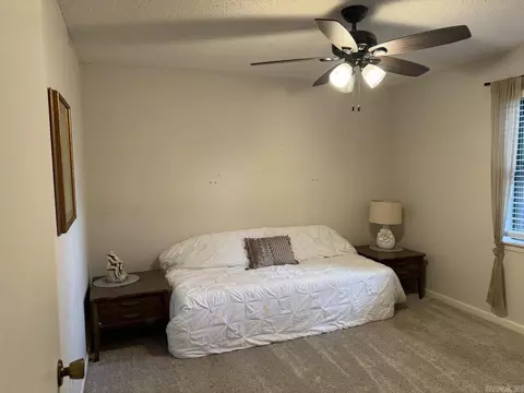 Bedroom - 81 Oak St, Ash Flat, AR 72513 photo 1 of 9