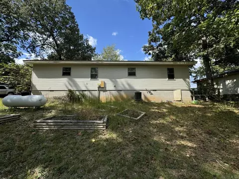 Exterior - 81 Oak St, Ash Flat, AR 72513 photo 5 of 9