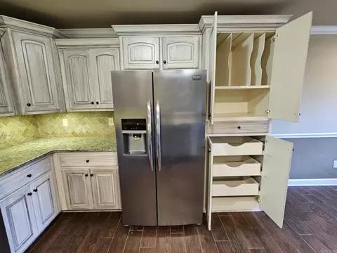 Kitchen - 82 Smarty Jones Cir, Austin, AR 72007 photo 4 of 4