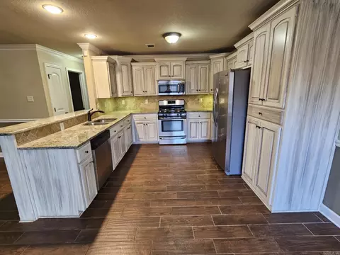Kitchen - 82 Smarty Jones Cir, Austin, AR 72007 photo 1 of 4