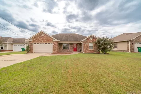 Exterior - 213 Pineview Dr, Beebe, AR 72012 photo 3 of 5