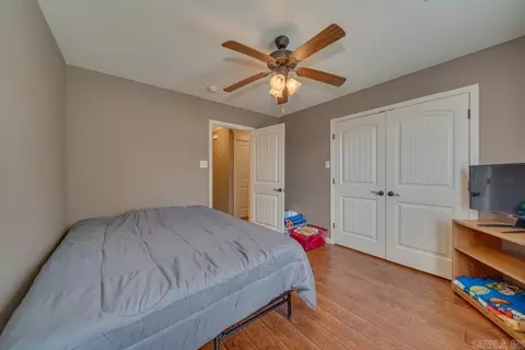 Bedroom - 213 Pineview Dr, Beebe, AR 72012 photo 2 of 6