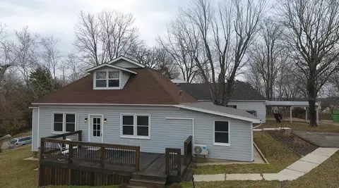 Exterior - 216 N 4th, Thayer, MO 65791 photo 1 of 8