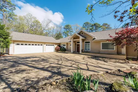 9 Morro Ln, Hot Springs Village, AR 71909