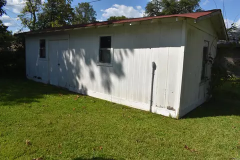 2601 Avondale Dr, Pine Bluff, AR 71601 photo 2