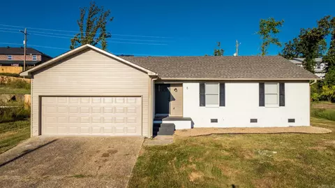 8 Ludington Cv, Little Rock, AR 72227