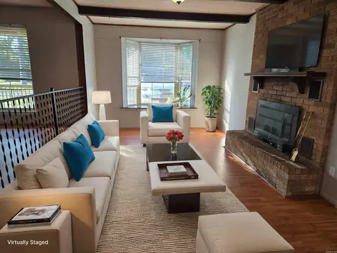 Living - 604 Oregon St, Beebe, AR 72012 photo 3 of 8