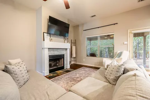 Living - 602 Joseph Dr, Alexander, AR 72002 photo 1 of 3
