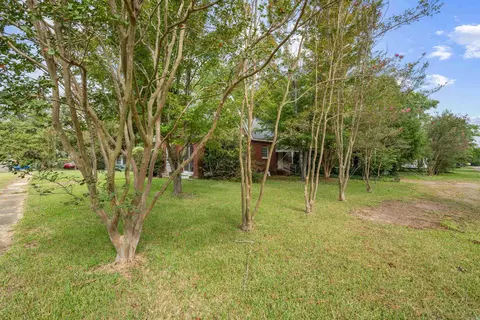 Exterior - 614 E Main St, Gurdon, AR 71743 photo 4 of 14
