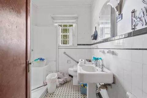 Bath - 614 E Main St, Gurdon, AR 71743 photo 1 of 1