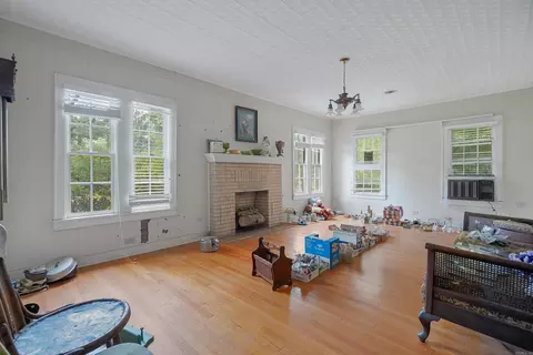Living - 614 E Main St, Gurdon, AR 71743 photo 3 of 5