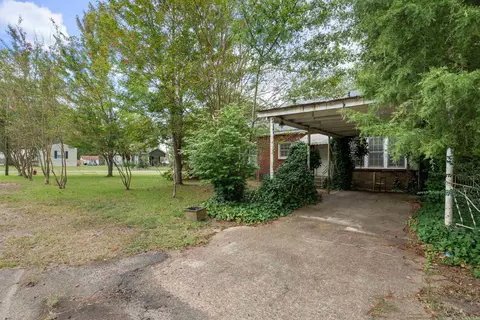 Exterior - 614 E Main St, Gurdon, AR 71743 photo 2 of 14