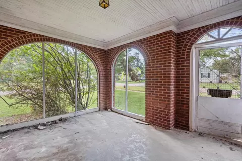 Exterior - 614 E Main St, Gurdon, AR 71743 photo 10 of 14