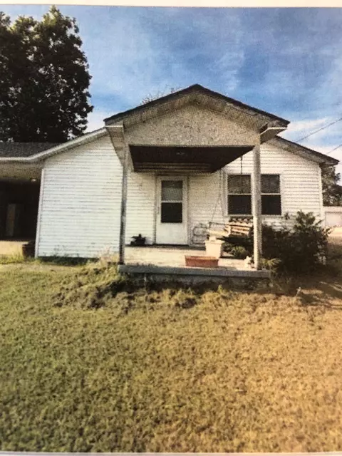 202 E Maple St, Marmaduke, AR 72443 photo 1