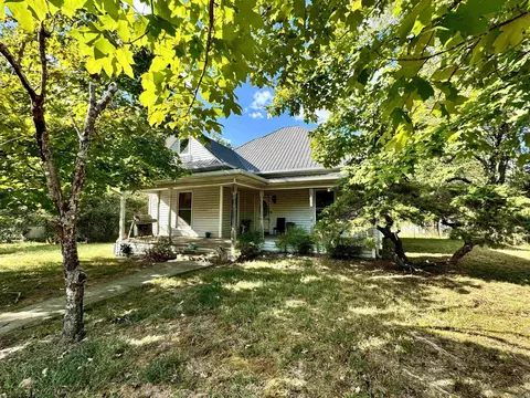430 Gilmer Ave, Glenwood, AR 71943