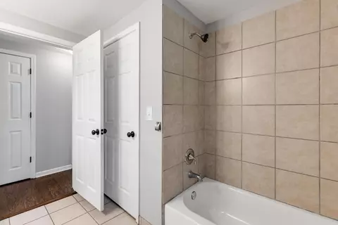Bath - 9309 Zuber Rd, Alexander, AR 72002 photo 3 of 5