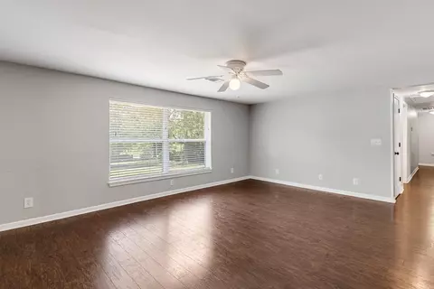 Living - 9309 Zuber Rd, Alexander, AR 72002 photo 4 of 8