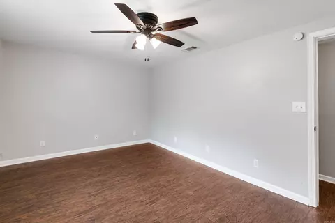 Bedroom - 9309 Zuber Rd, Alexander, AR 72002 photo 1 of 6