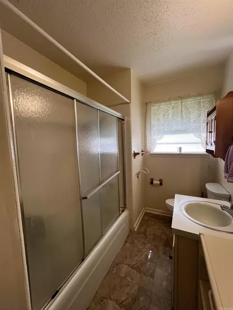 Bath - 9112 Henderson Rd, Pine Bluff, AR 71603 photo 1 of 1