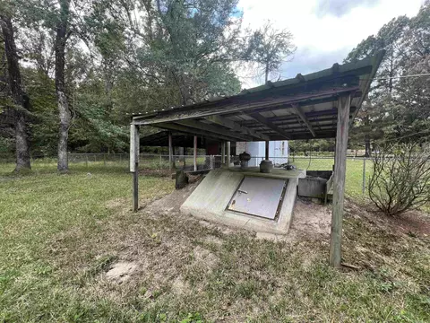 Exterior - 9112 Henderson Rd, Pine Bluff, AR 71603 photo 5 of 8