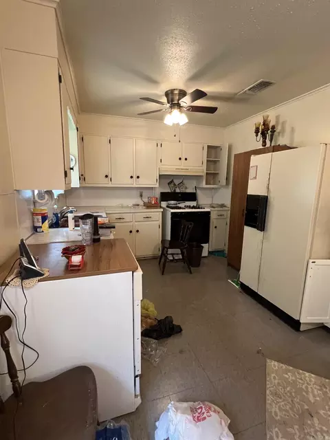 Kitchen - 9112 Henderson Rd, Pine Bluff, AR 71603 photo 1 of 1