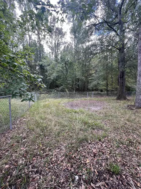 Exterior - 9112 Henderson Rd, Pine Bluff, AR 71603 photo 7 of 8
