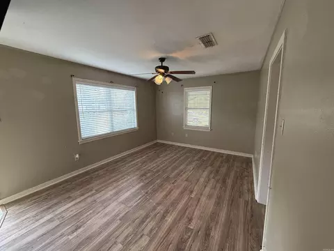 718 Dalewood, Benton, AR 72019 photo 8