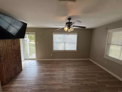 718 Dalewood, Benton, AR 72019 photo 9