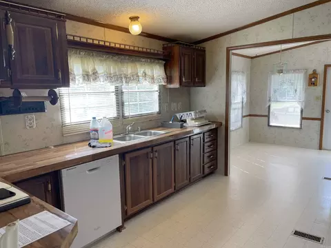 39 Robin Ln, Greers Ferry, AR 72067 photo 10