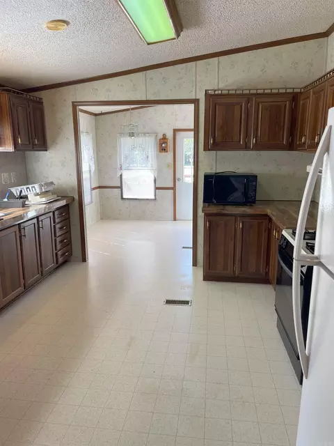 39 Robin Ln, Greers Ferry, AR 72067 photo 11