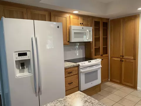Kitchen - 217 Hall St, Mount Ida, AR 71957 photo 5 of 5