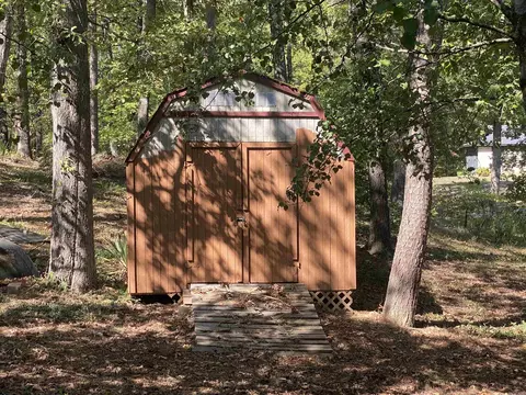 Exterior - 217 Hall St, Mount Ida, AR 71957 photo 14 of 16