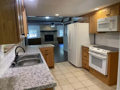Kitchen - 217 Hall St, Mount Ida, AR 71957 photo 3 of 5