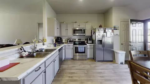 Kitchen - 105 Goldenrod Ln, Beebe, AR 72012 photo 1 of 2