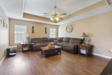 4490 Graham Dr, Conway, AR 72034 photo 2