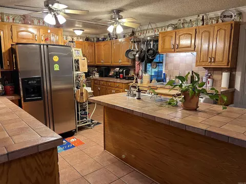 Kitchen - 6207 Brinkley Rd, Pine Bluff, AR 71603 photo 2 of 2