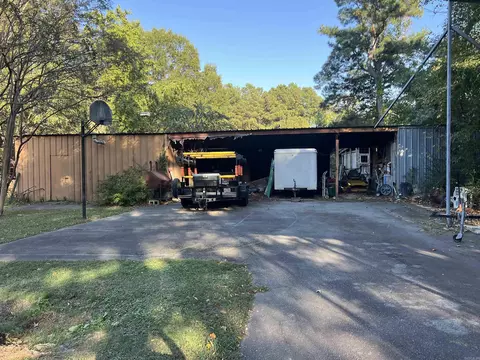 Exterior - 6207 Brinkley Rd, Pine Bluff, AR 71603 photo 7 of 8