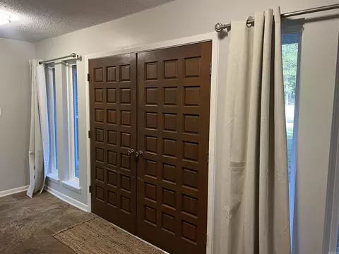Entry Way - 8220 Spring Lake Rd, Pine Bluff, AR 71603 photo 1 of 2
