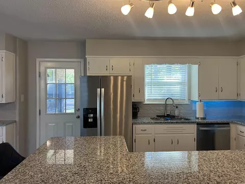 Kitchen - 8220 Spring Lake Rd, Pine Bluff, AR 71603 photo 3 of 3
