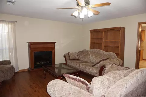 Living - 166 Pinewood Ln, Beebe, AR 72012 photo 5 of 5