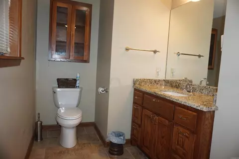 Bath - 166 Pinewood Ln, Beebe, AR 72012 photo 3 of 6