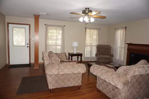 Living - 166 Pinewood Ln, Beebe, AR 72012 photo 3 of 5