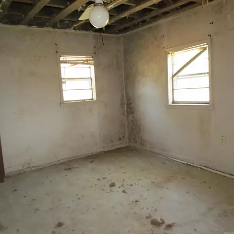 Bedroom - 5801 W 7th, Pine Bluff, AR 71603 photo 3 of 4
