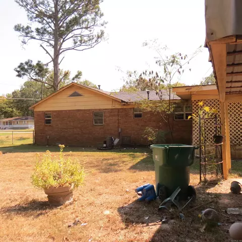 Exterior - 5801 W 7th, Pine Bluff, AR 71603 photo 7 of 7