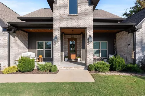 2 Bullet Davis Dr, Greenbrier, AR 72058 photo 2