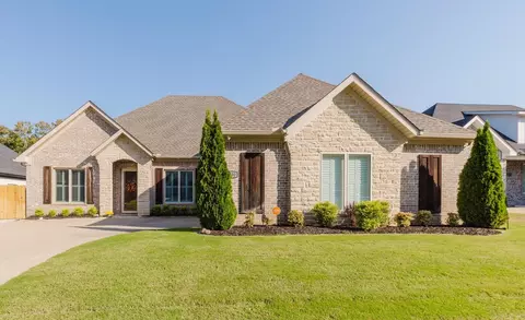 Exterior - 2300 Abigail Dr, Bryant, AR 72022 photo 1 of 5