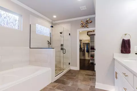 Bath - 2300 Abigail Dr, Bryant, AR 72022 photo 1 of 6